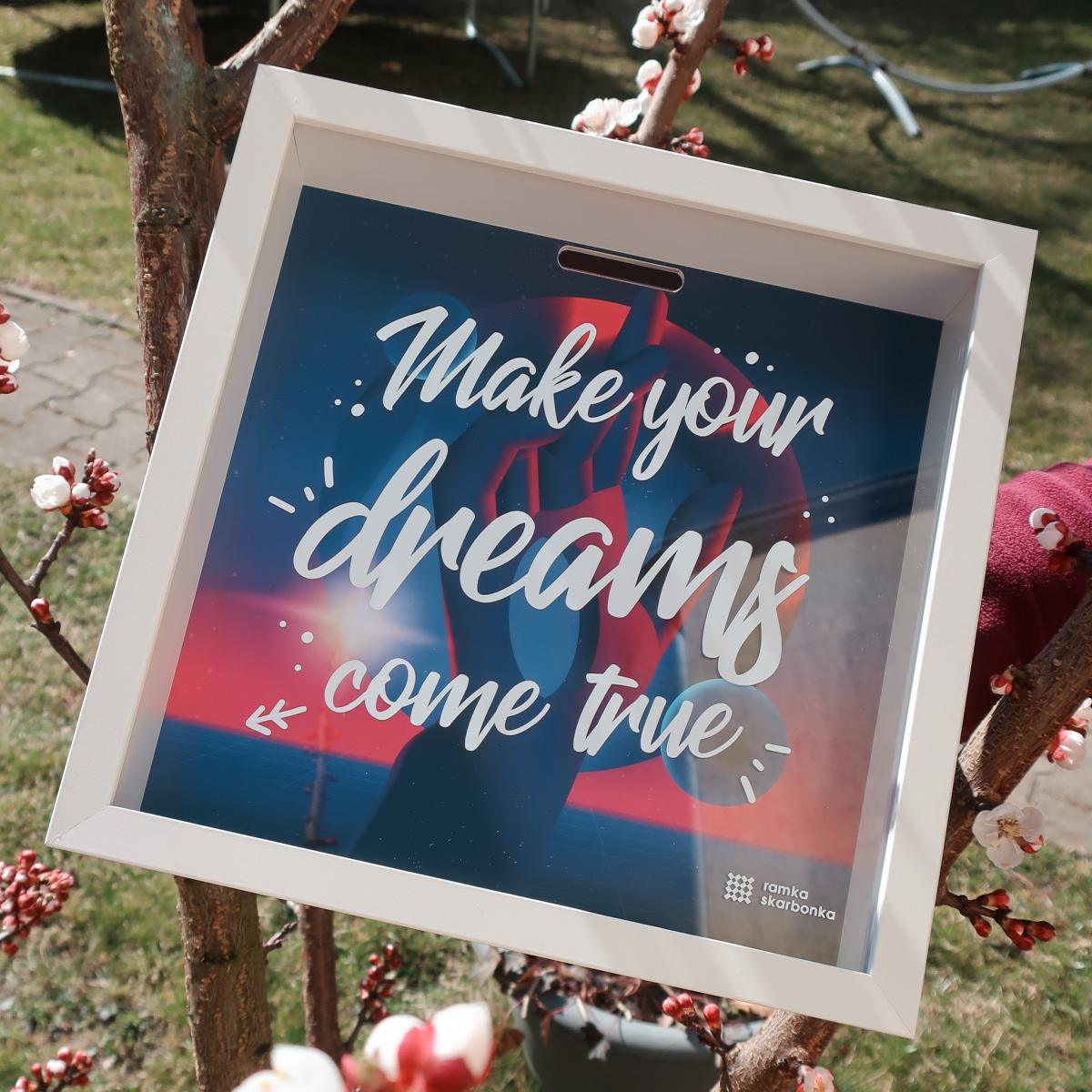 Ramka Skarbonka – Make your dreams come true – dłoń retro